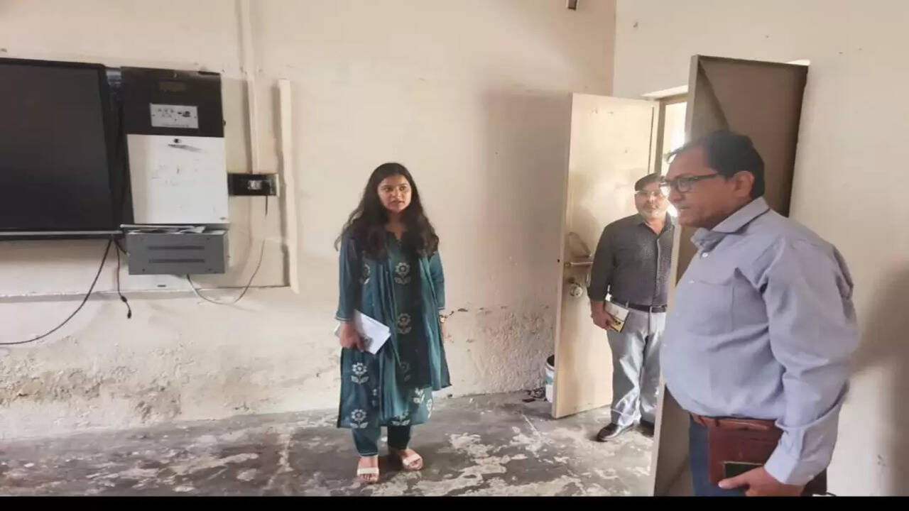 मतदान प्रक्रिया निष्पक्ष व शांतिपूर्ण तरीके से संपन्न कराना प्रशासन की प्राथमिकता