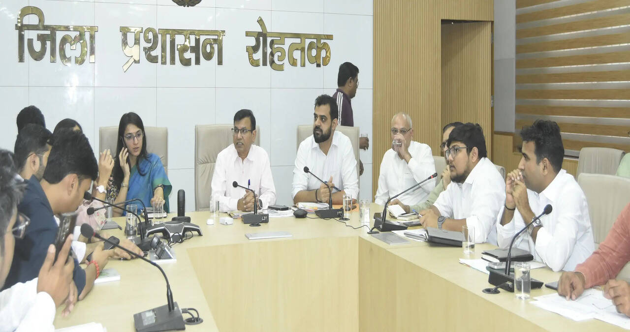 ठोस कचरा प्रबंधन के संदर्भ में माननीय सर्वोच्च न्यायालय द्वारा जारी नियमों की अनुपालना करें सुनिश्चित:- उपायुक्त सतबीर सिंह