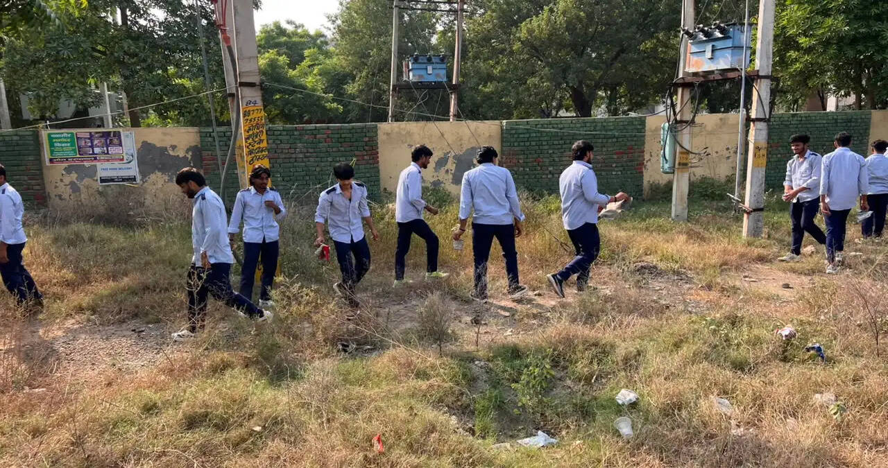 &nbsp;सेवा संकल्प अभियान के तहत औद्योगिक प्रशिक्षण संस्थानों में &nbsp;विभिन्न गतिविधियां जारी
