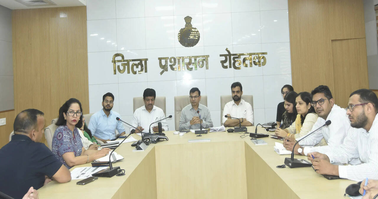 सेवा संकल्प अभियान की गतिविधियों को जोश के साथ करवाए आयोजित- उपायुक्त सतबीर सिंह