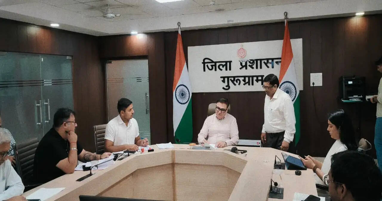 समाधान शिविर में एसडीएम हितेंद्र कुमार ने अधिकारियों को दिए त्वरित निवारण के निर्देश