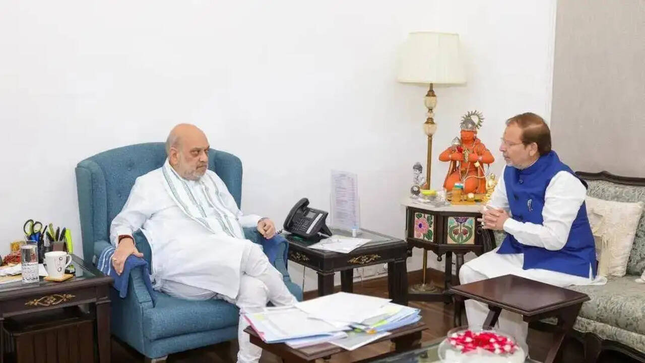 सहकारिता मंत्री डॉ अरविंद शर्मा ने केंद्रीय गृह मंत्री अमित शाह से की शिष्टाचार भेंट