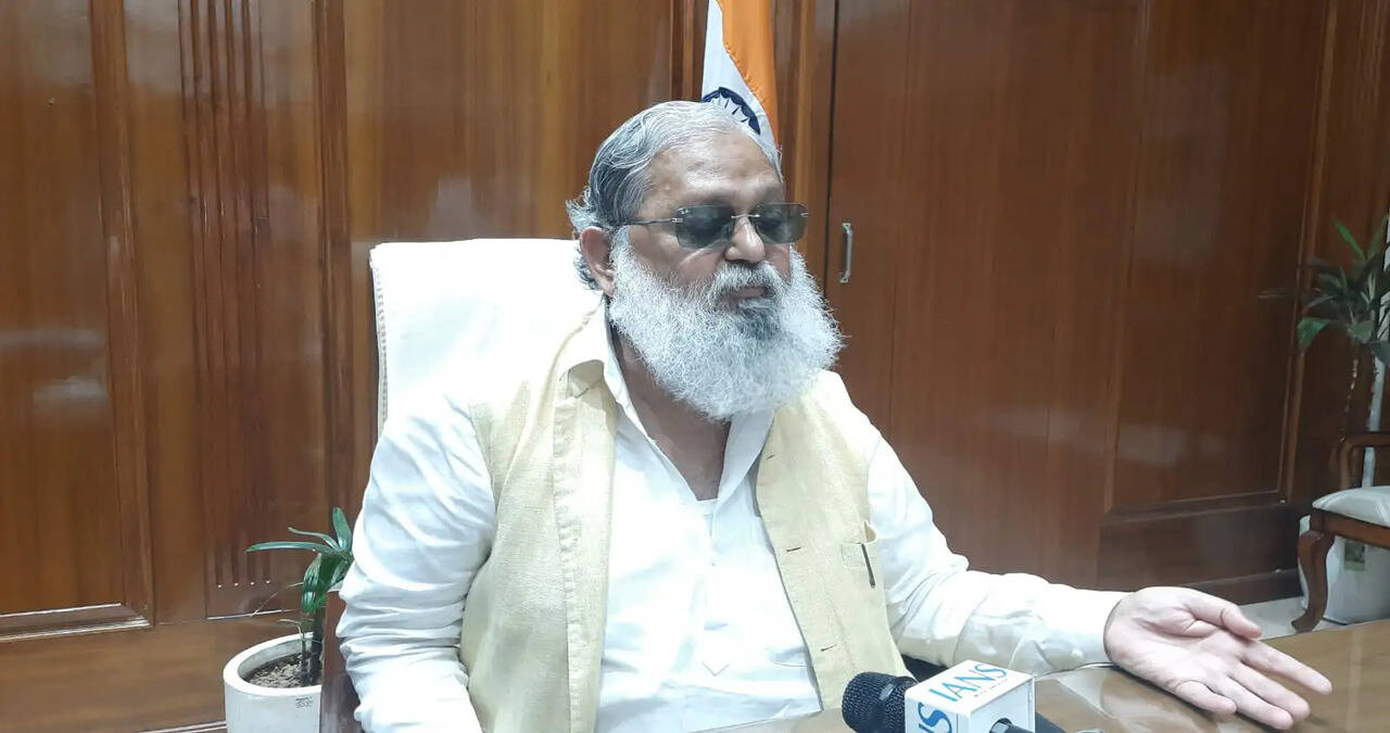 "The Congress has become a party of obstruction; its sole objective is to create hurdles, causing losses to the people": Vij*