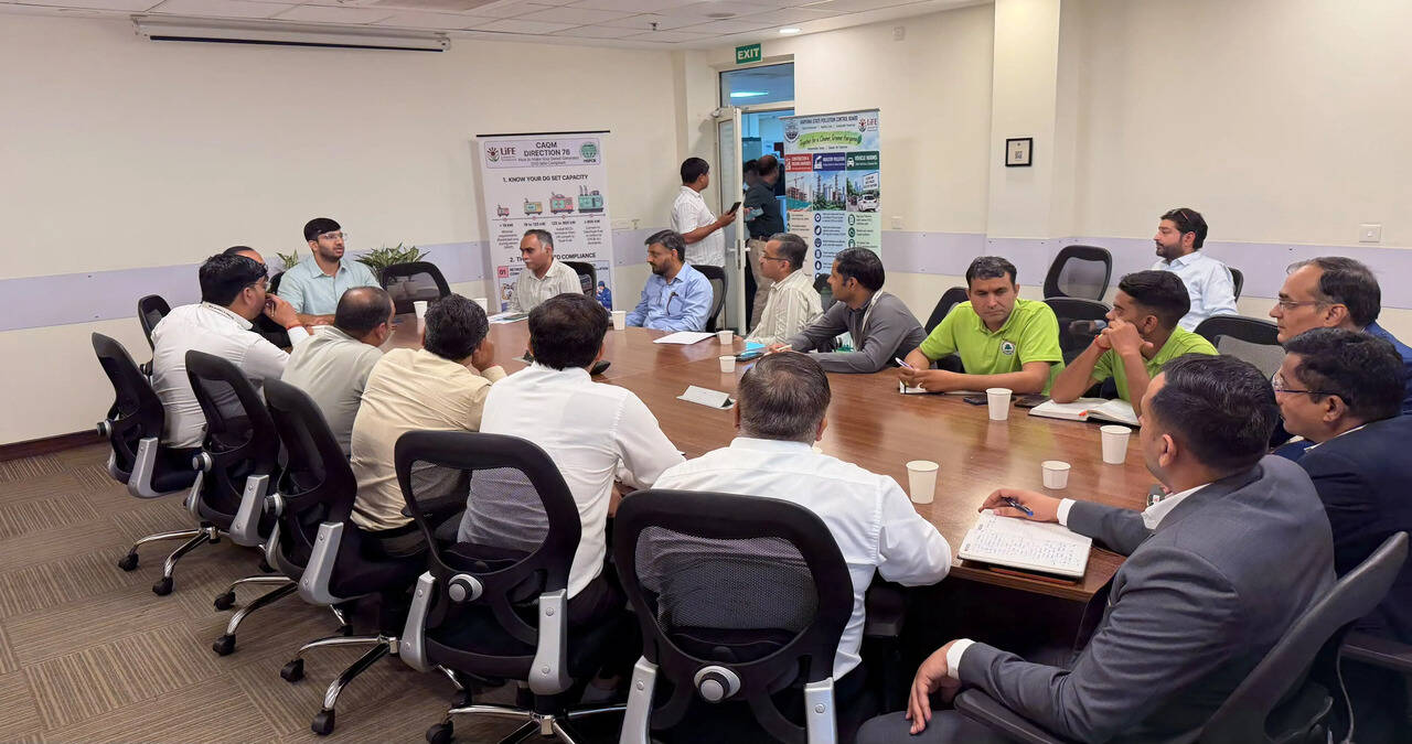 आरडब्ल्यूए प्रतिनिधियों और फैसिलिटी मैनेजरों को प्रदूषण नियंत्रण उपायों के पालन की दी जानकारी