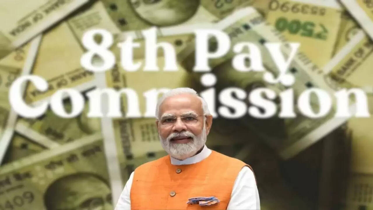 8th Pay Commission: Government employees are in for a treat, with the implementation of 8th pay, their salary will increase by 30-34 percent, revealed in this report