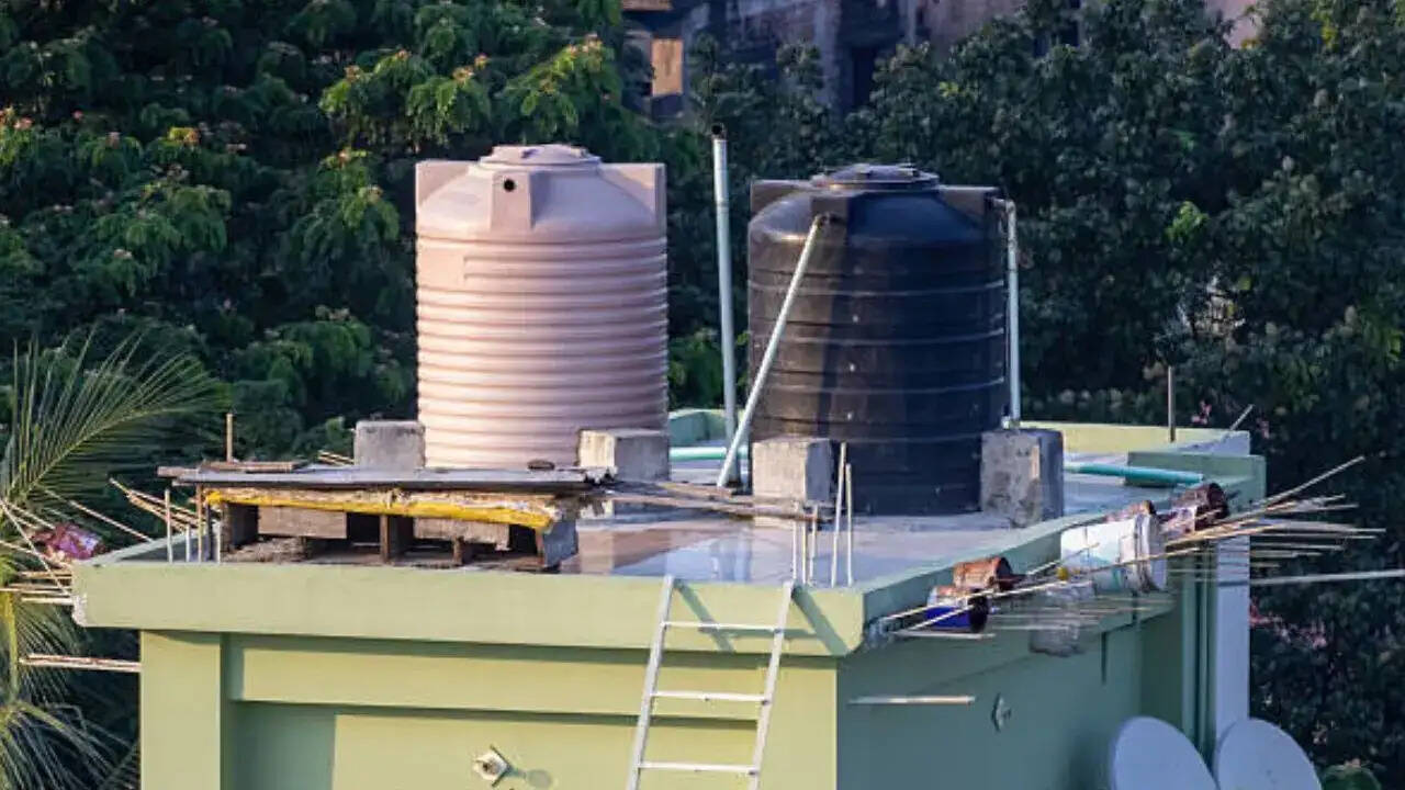Water in Tank: घर में छत्त की टंकी में पानी रहेगा गर्म, करना होगा ये देसी जुगाड़, गीजर की नहीं रहेगी जरुरत