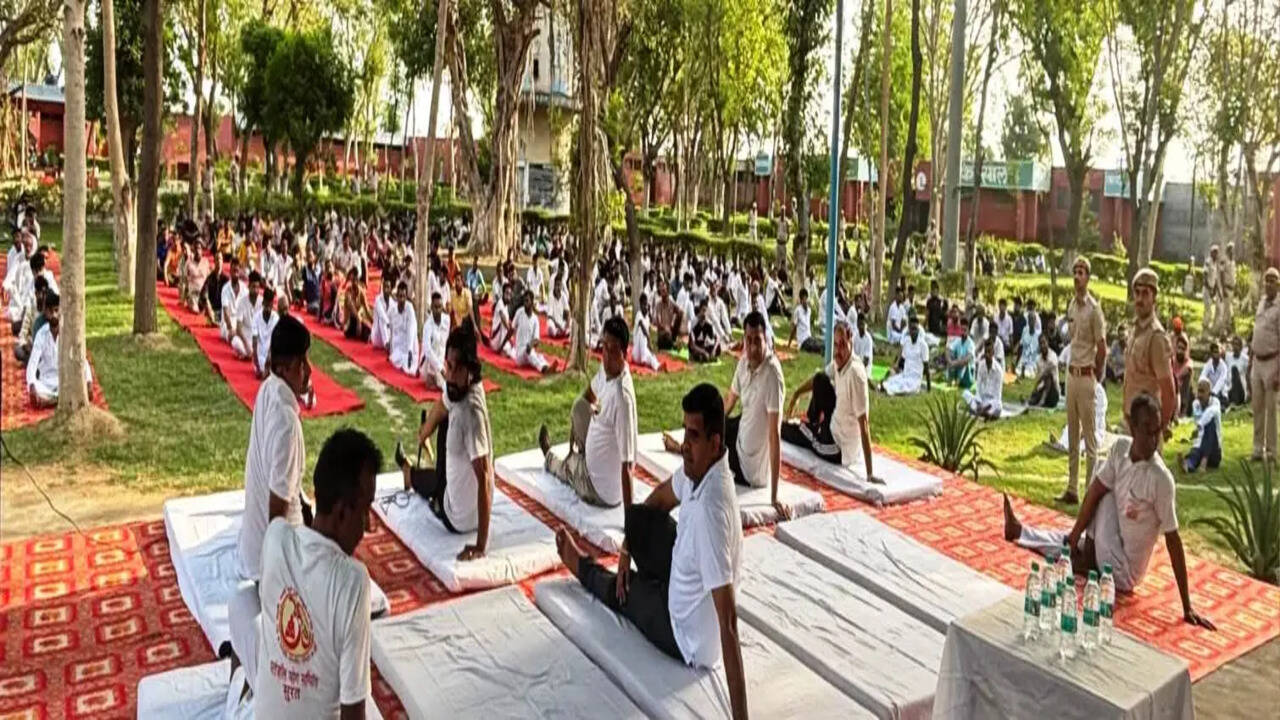 &nbsp;&nbsp;जिला जेल भिवानी में मनाया गया अंतर्राष्ट्रीय योग दिवस