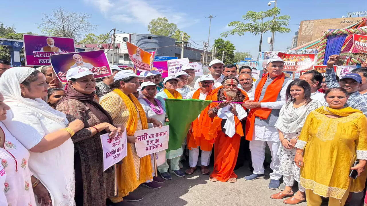 नारी शक्ति वंदन अधिनियम पारित करवाने के लिए महिलाओं ने प्रधानमंत्री का व्यक्त किया आभार