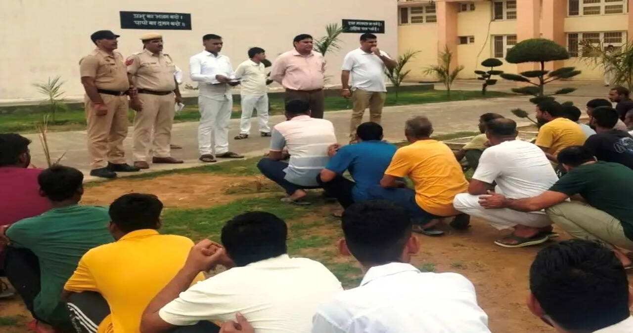&nbsp;सीजेएम पवन कुमार ने जिला जेल व सेफ हाउस का किया औचक निरीक्षण