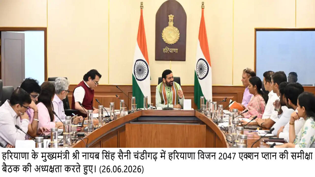 मुख्यमंत्री ने नशे की रोकथाम में सहयोग देने और परिवार,&nbsp;समाज व देश को&nbsp;नशामुक्त&nbsp;करने में सहयोग देने की शपथ&nbsp;दिलवाई