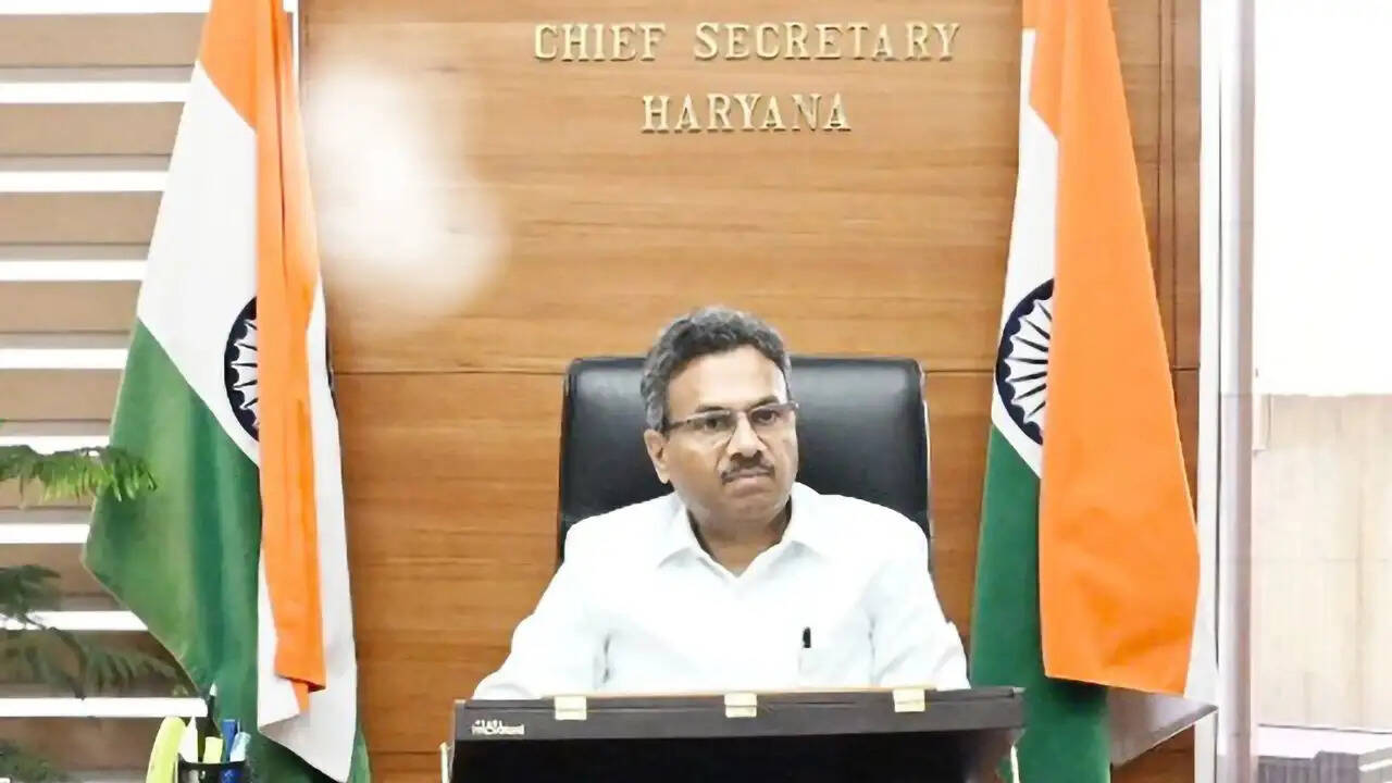 हरियाणा सरकार ने मांगा कर्मचारियों की कैडर-वार भूमिकाओं का ब्यौरा