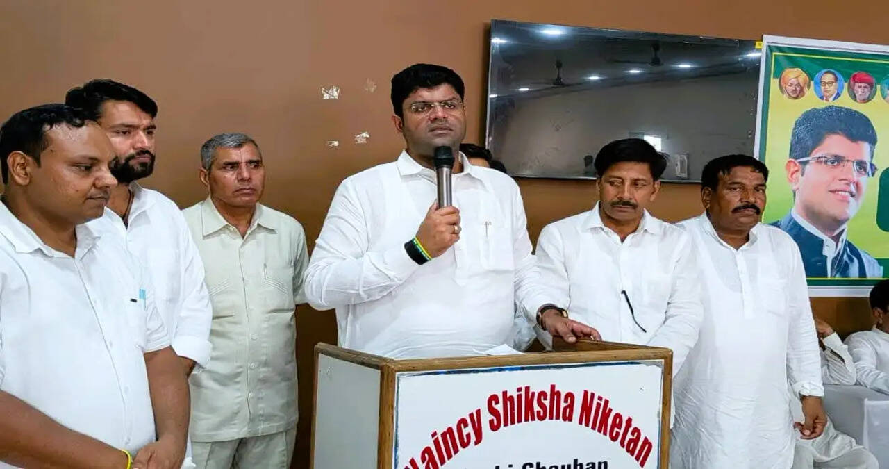 पर्दे के पीछे पूर्व सीएम भूपेंद्र हुड्डा और भाजपा की सांठगांठ &ndash; दुष्यंत चौटाला