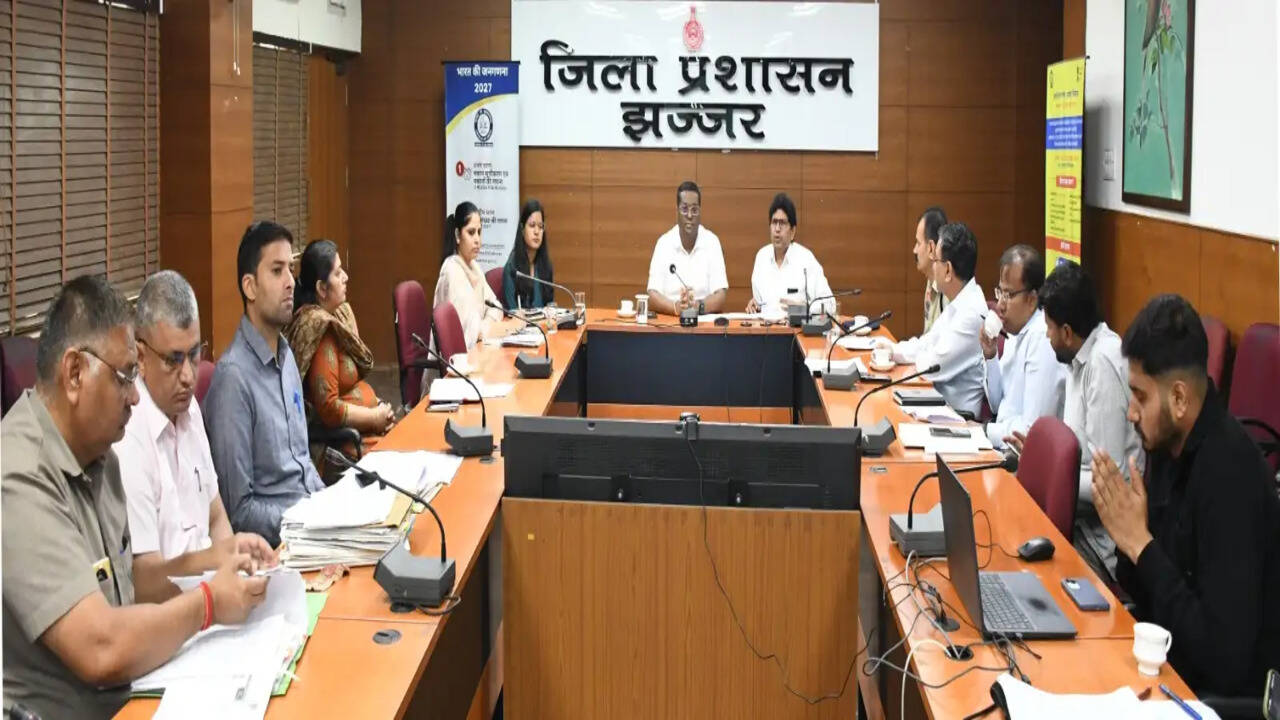 किसानों को मिले बेहतर सुविधाएं, गेहूं &nbsp;खरीद के लिए प्रशासन सतर्क : डीसी