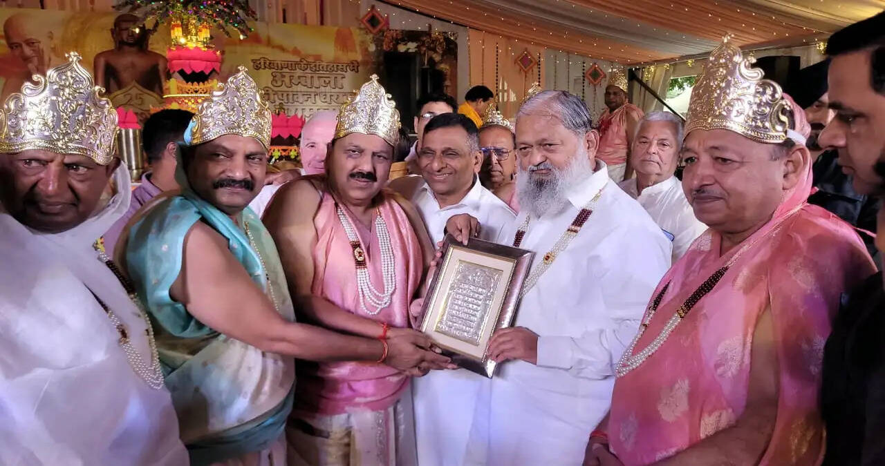 Controlling Our Desires Is the Best Way to Attain Peace: Anil Vij
