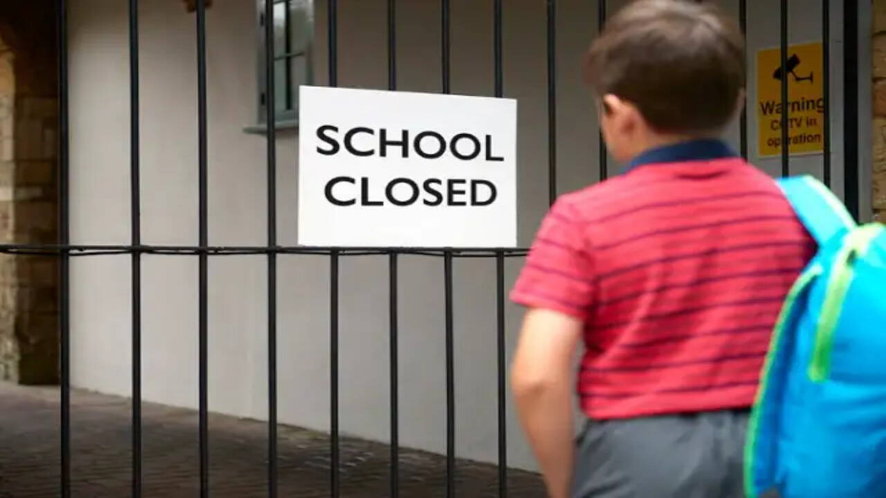50 दिन के लिए बंद हो सकते हैं सभी स्कूल ! जानें वजह ? Schools Closed