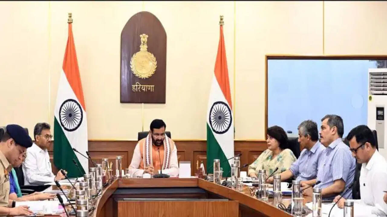 मुख्यमंत्री नायब सिंह सैनी ने वीडियो कॉन्फ्रेंसिंग के माध्यम से की नीट (यूजी) परीक्षा की तैयारियों की समीक्षा