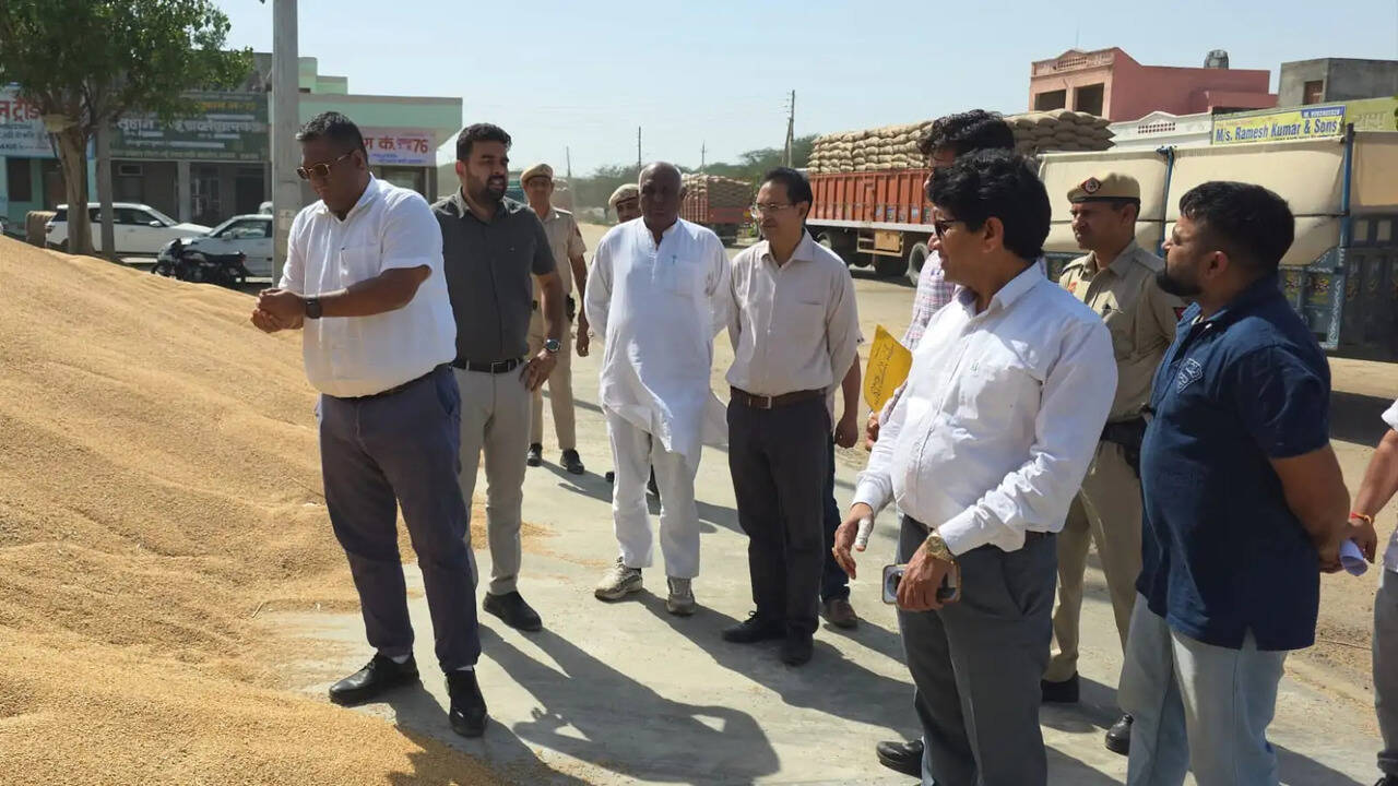 खरीद प्रक्रिया को &nbsp;सुविधाजनक व पारदर्शी बनाने के लिए प्रशासन सजग, गेहूं व सरसों उपज की सुचारु रूप से खरीद करने के दिए निर्देश