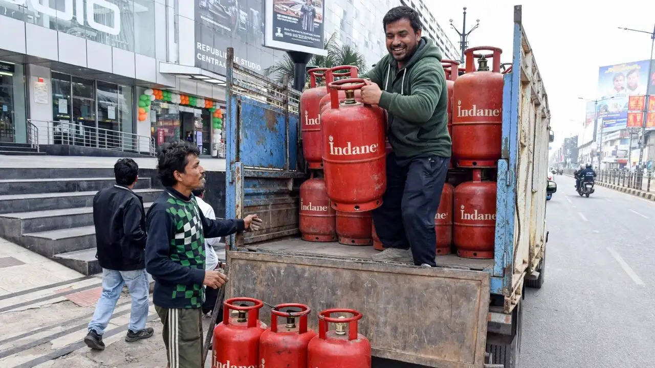 पीएनजी कनेक्शन धारक को नहीं मिलेगा नया एलपीजी कनेक्शन