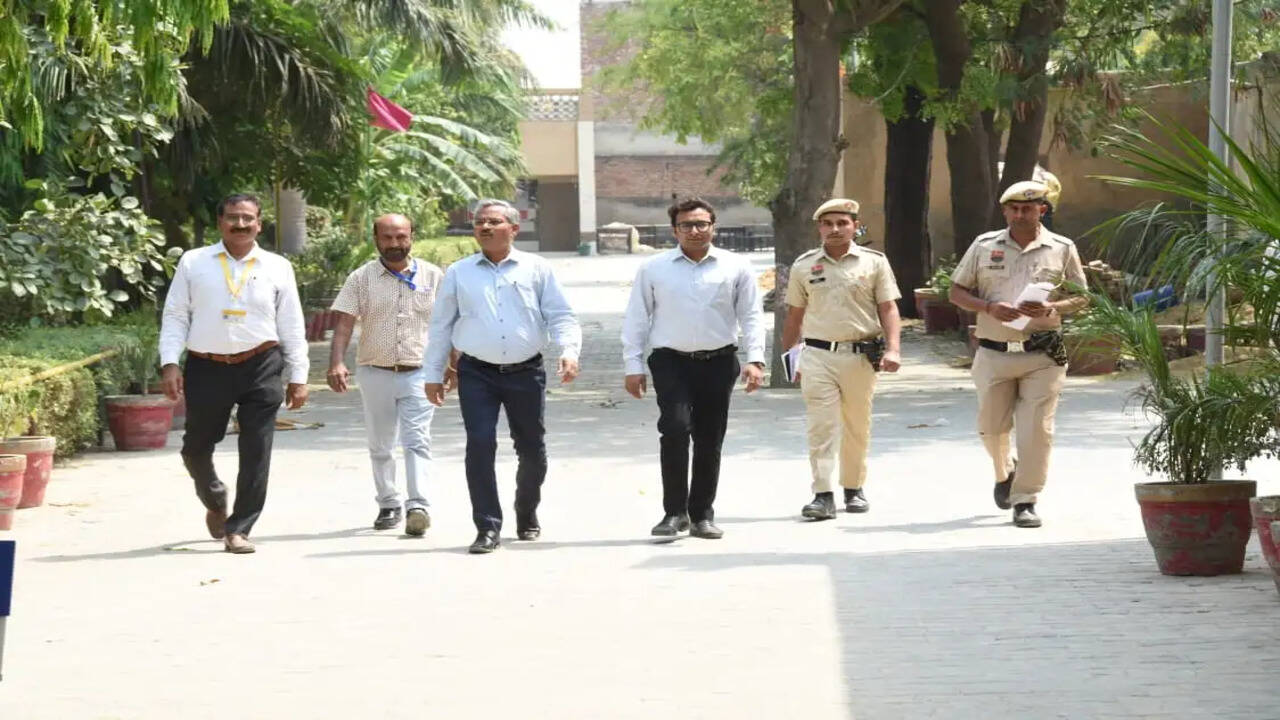 जिले में नीट यूजी परीक्षा पारदर्शी, निष्पक्ष एवं शांतिपूर्ण वातावरण में संपन्न