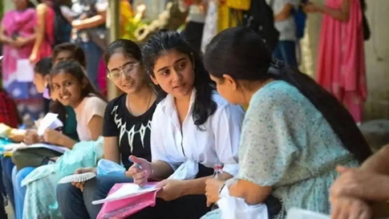 &nbsp;नायब सरकार का बड़ा फैसला, पॉलिटेक्निक संस्थाओं में अब पढ़ाई जाएगी जर्मन, जापानी और फ्रेंच जैसी विदेशी भाषाएं