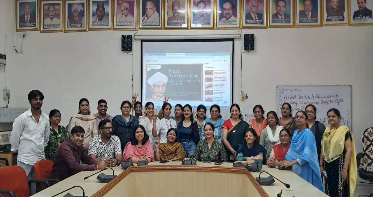 वैश्य कॉलेज ऑफ़ एजूकेशन, रोहतक में शिक्षक दिवस का आयोजन।