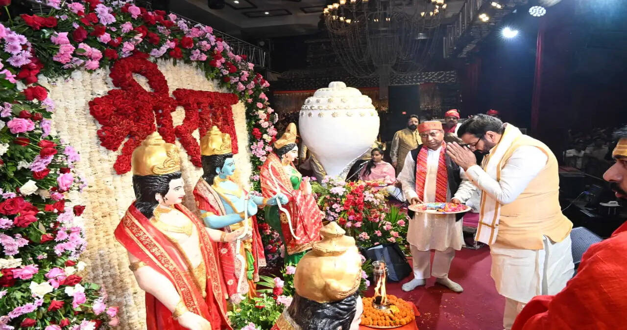 फरीदाबाद के सेंट्रल पार्क लॉन एवं बैंक्वेट में आयोजित गणेश महोत्सव में गूंजा गणपति बाबा मोरया का जयघोष,&nbsp;सीएम ने दी शुभकामनाएं