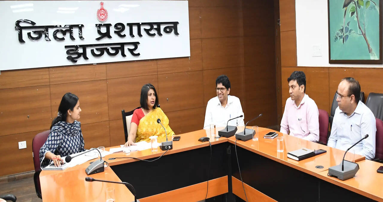 &nbsp;पोस्ट ड्राफ्ट चरण को निर्धारित समय सीमा में पूरा कराना प्रशासन की प्राथमिकता : डीसी