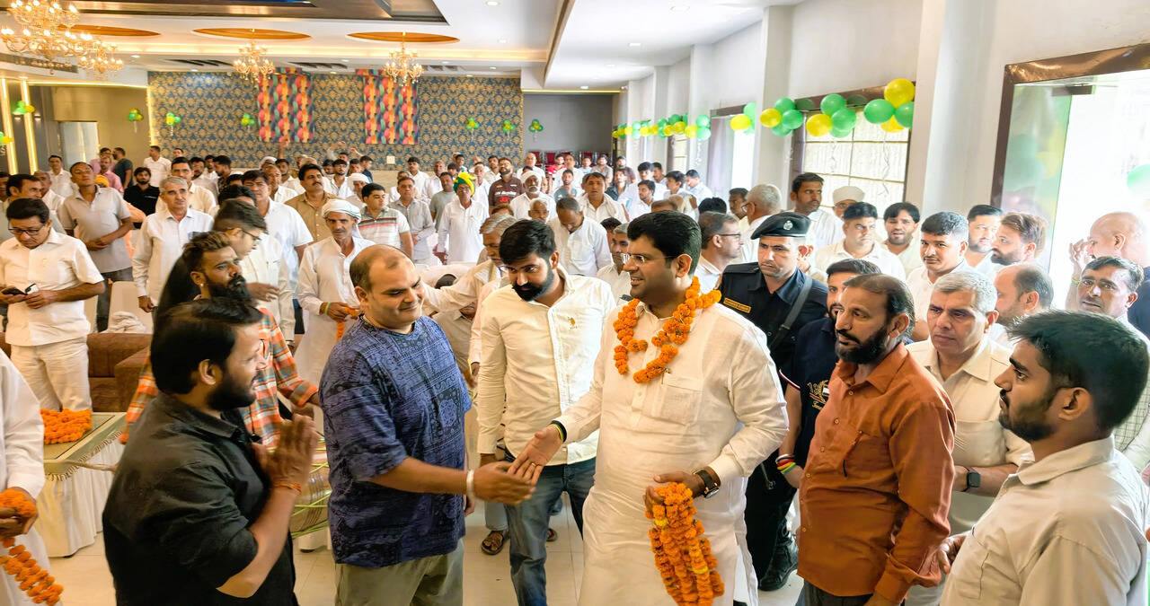 *हरियाणा में चारों ओर फिरौती, फायरिंग और हत्या के फरमान, बेबस है हरियाणा सरकार - दुष्यंत चौटाला*