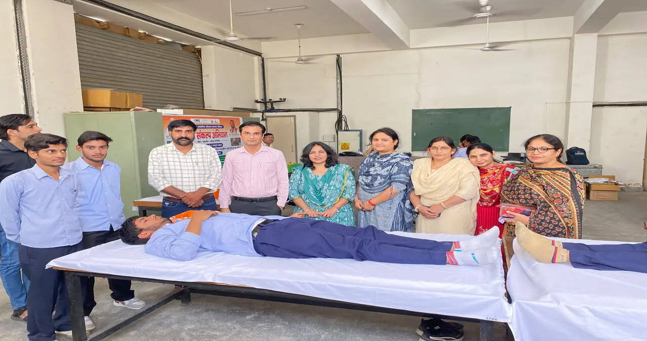 &nbsp;सेवा संकल्प अभियान के तहत आईटीआई में रक्तदान शिविर आयोजित