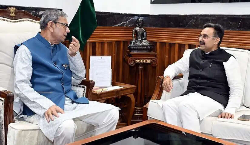 अध्यक्ष&nbsp;हरविन्द्र&nbsp;कल्याण ने की राज्यपाल से शिष्टाचार भेंट