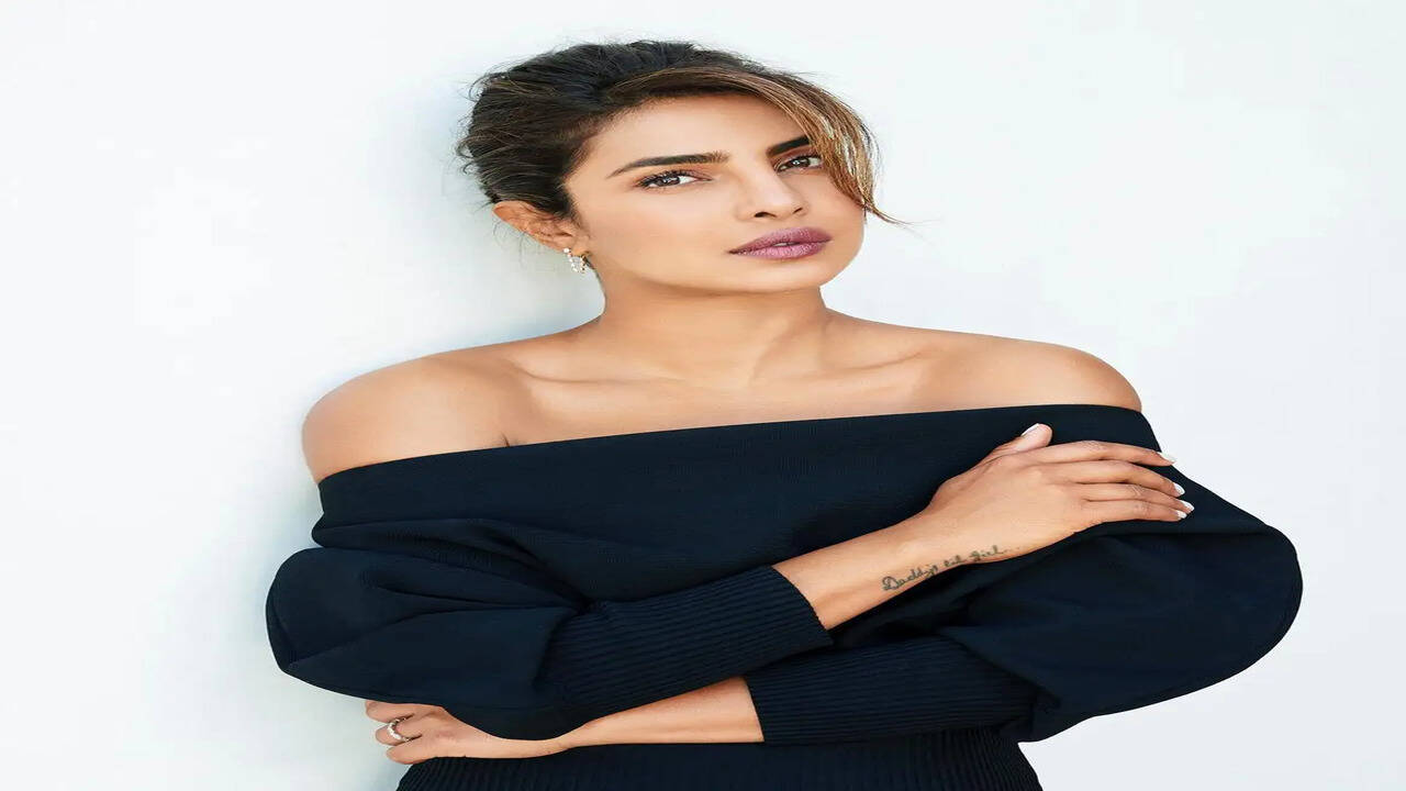 रिलायंस&nbsp;रीटेल&nbsp;ने&nbsp;किया&nbsp;प्रियंका&nbsp;चोपड़ा&nbsp;के&nbsp;ब्रांड&nbsp;एनोमली&nbsp;का&nbsp;अधिग्रहण&nbsp;