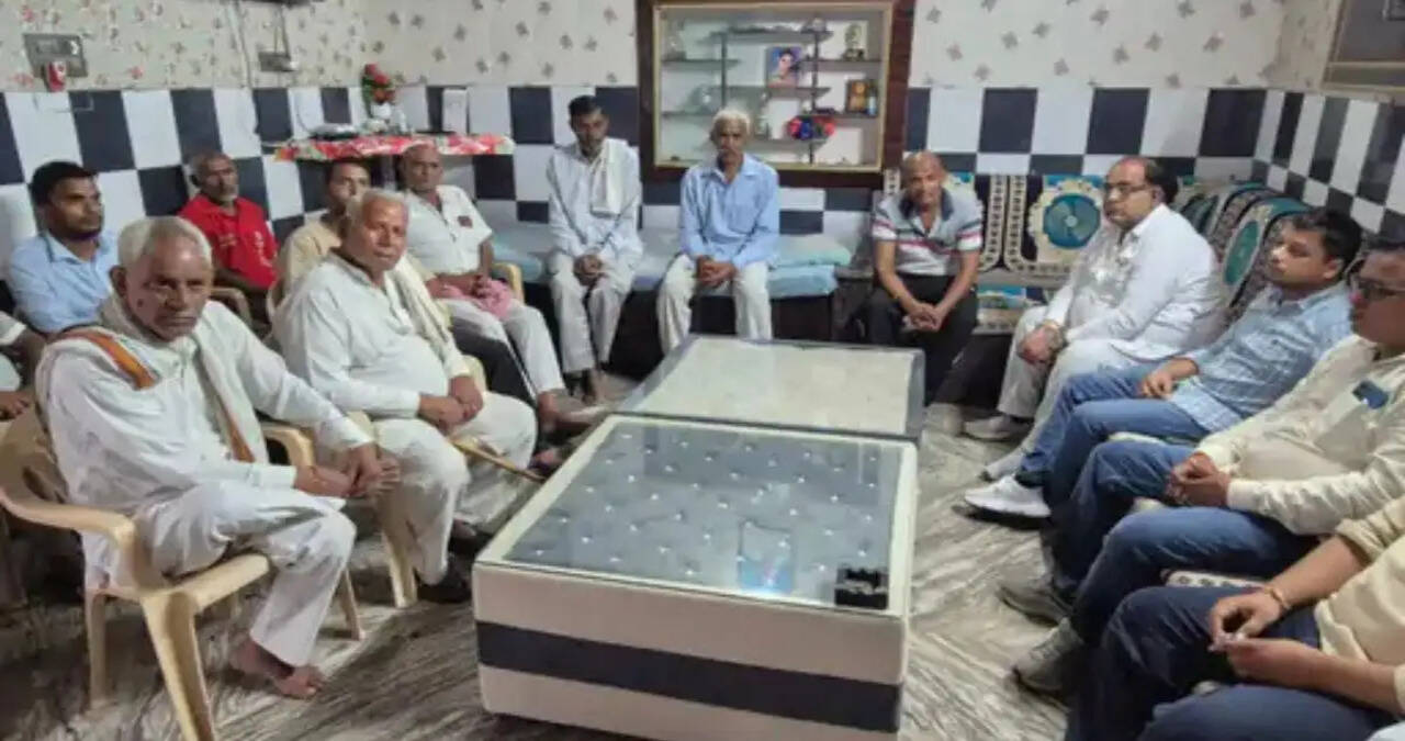 पलवल में किसानों के लिए हुआ जागरूकता:मार्केट कमेटी अधिकरियों ने फसल खरीद की जानकारी दी; मंडी नियमों के बारे में भी बताया