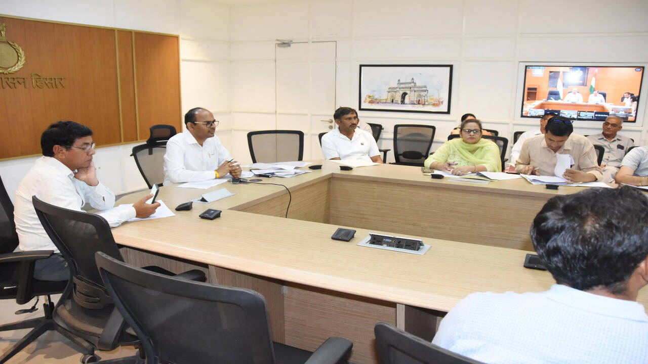 नीट यूजी परीक्षा के अग्रिम प्रबंधों को लेकर बैठक आयोजित, अतिरिक्त उपायुक्त उत्सव आनंद ने अधिकारियों को दिए दिशा निर्देश