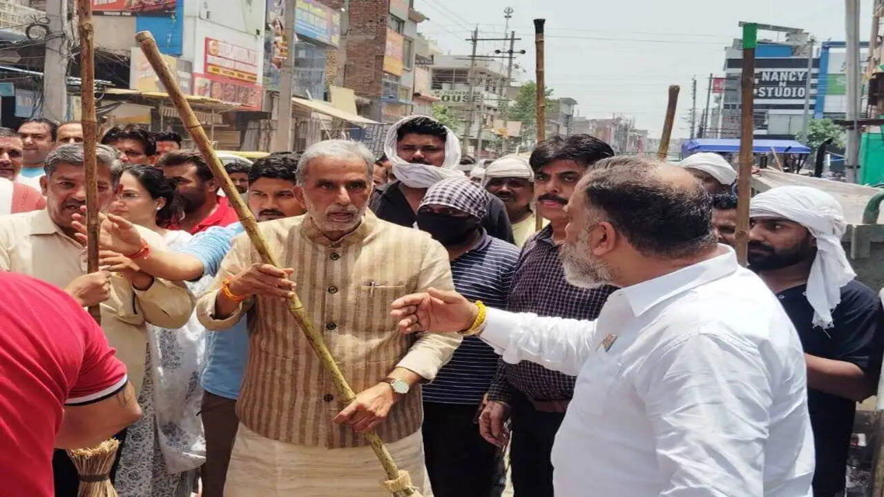 गरीबों को पक्के आवास देकर केंद्र और प्रदेश सरकार ने सामाजिक सुरक्षा को किया मजबूत : कृष्ण पाल गुर्जर