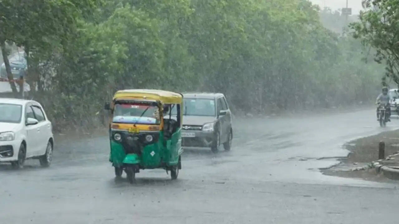 Kal Ka Mousam 8 May : देशभर में कल शुक्रवार को कैसा रहेगा मौसम, देखें कहां-कहां होगी बरसात ?