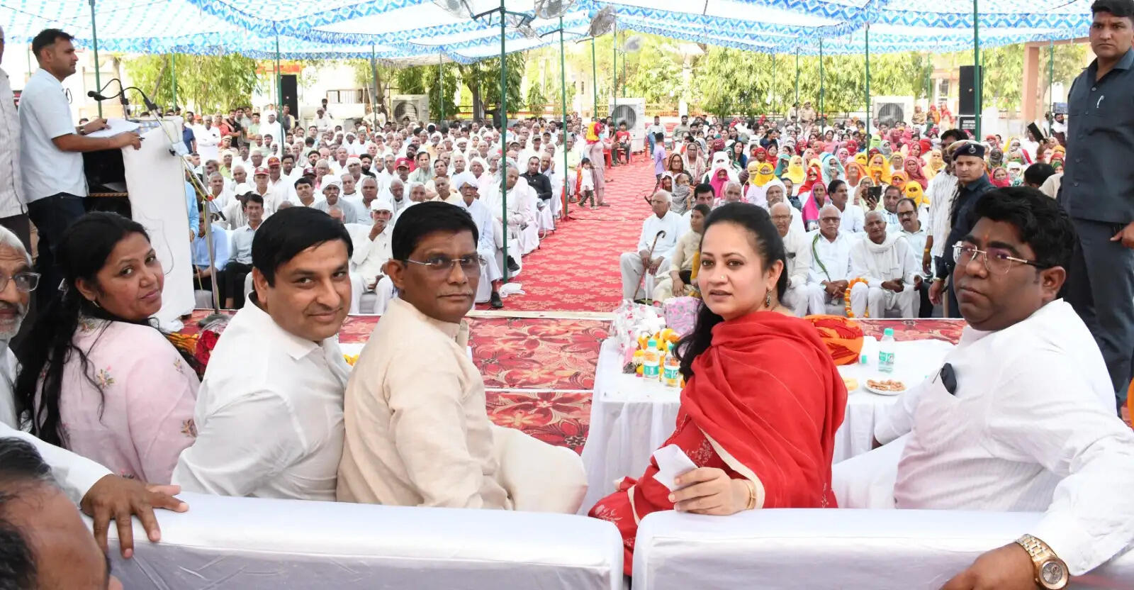 Haryana: हरियाणा के इन गांवों को स्वास्थ्य मंत्री का बड़ा ऐलान, 10-10 लाख रुपए देने की घोषणा