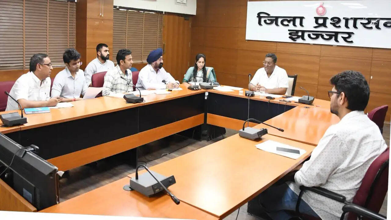 डीसी स्वप्निल रविंद्र पाटिल