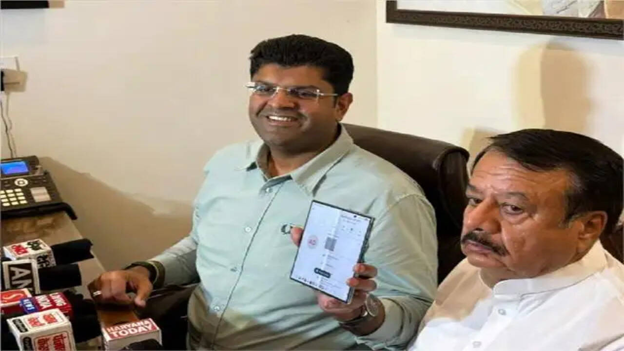 हरियाणा के DGP ने पूर्व डिप्टी सीएम दुष्यंत चौटाला का फोन नंबर क्यों किया ब्लॉक, जाने पूरा विवाद?