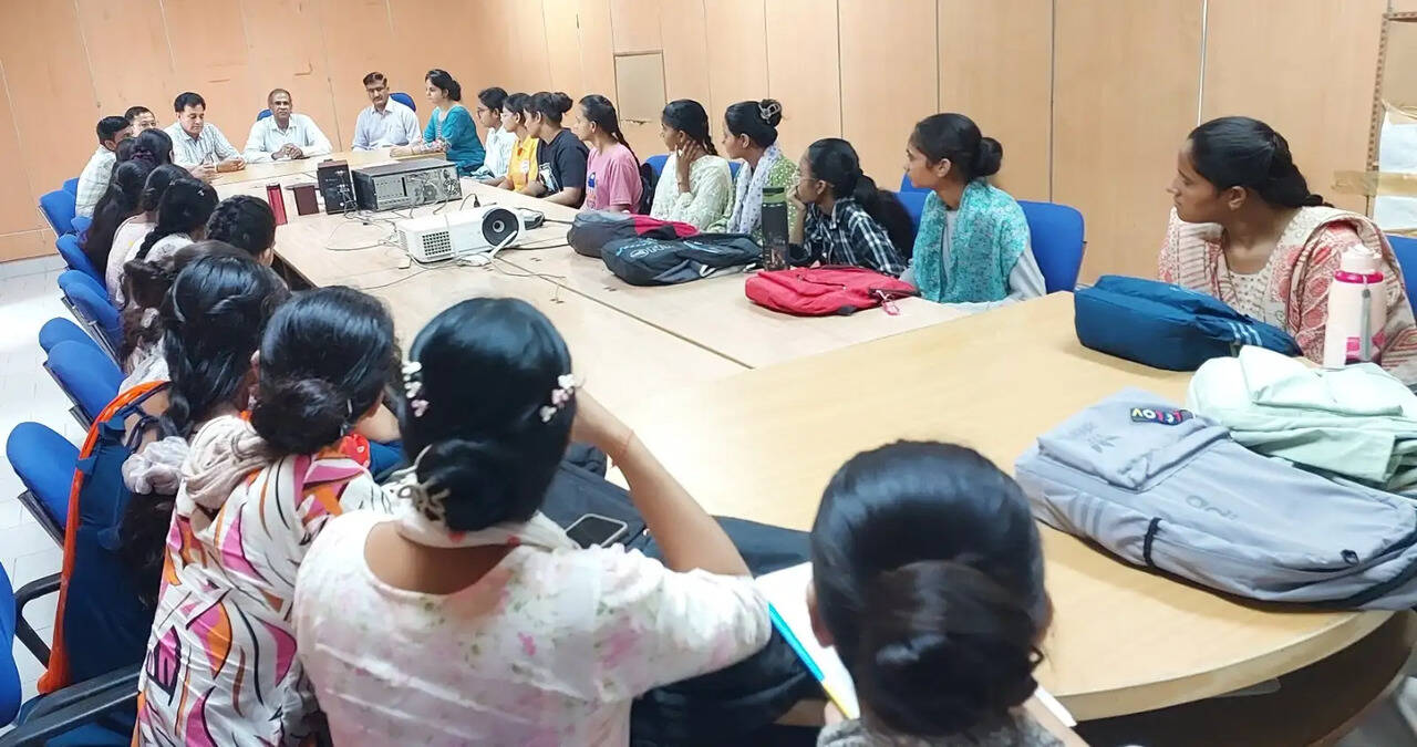 विद्यार्थियों को बताए जाएंगे कपास फसल के नवीनतम अनुसंधान