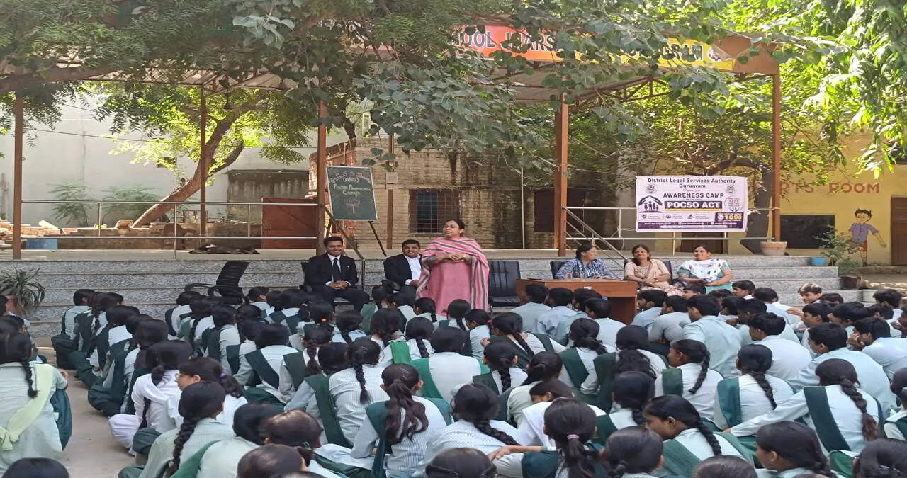&nbsp;*राजकीय वरिष्ठ माध्यमिक विद्यालय झाड़सा में पॉक्सो अधिनियम पर विधिक जागरूकता शिविर आयोजित*
