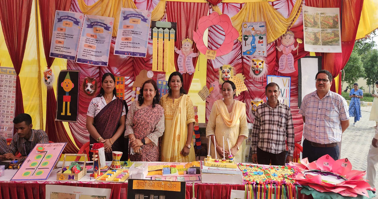 रात्रि ठहराव कार्यक्रम के माध्यम से प्रशासन ने जाना ग्रामीणों का हाल, समस्याओं के समाधान का दिया भरोसा*
