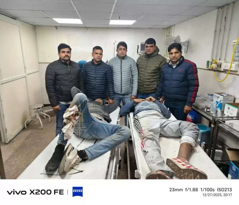 मर्डर केस आरोपियों का एनकाउंटरee