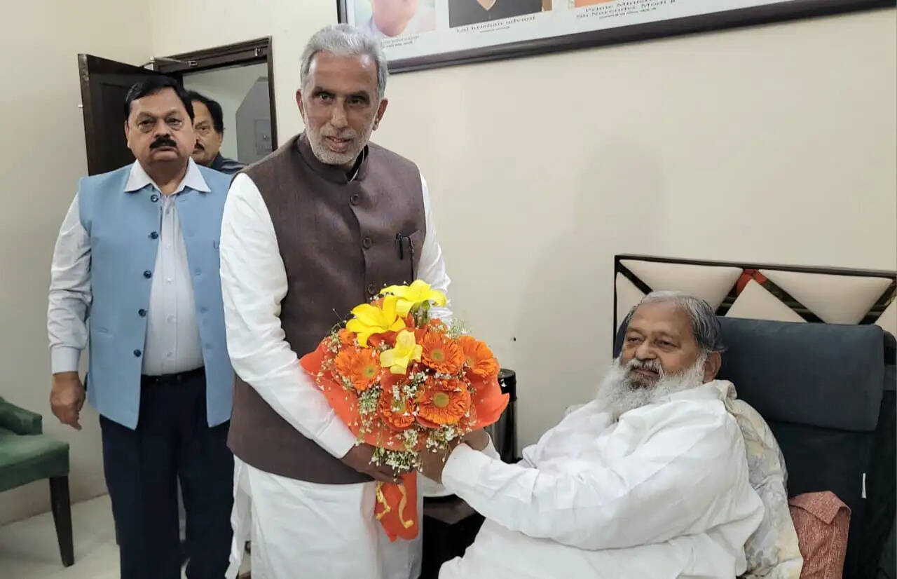 CM Saini and INLD President Abhay Chautala reached to inquire