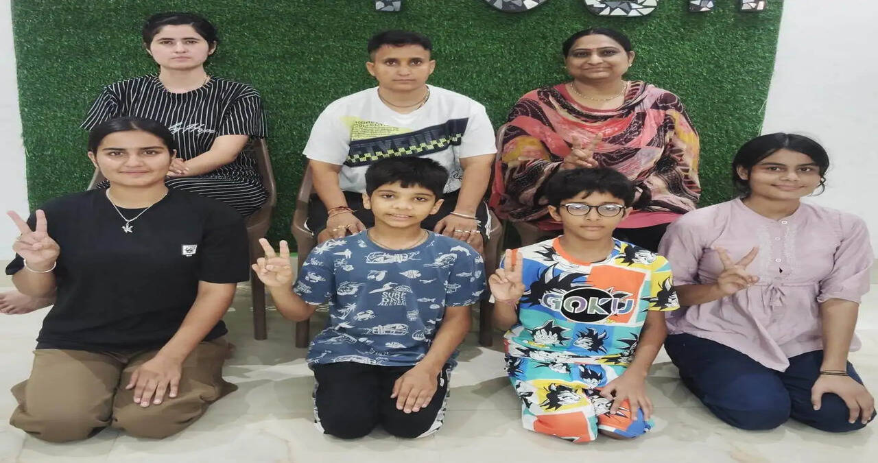 Bhiwani News: जिला स्तरीय स्कूली खेल प्रतियोगिता में कायाकल्प योग केंद्र के खिलाडिय़ो ने लहराया परचम