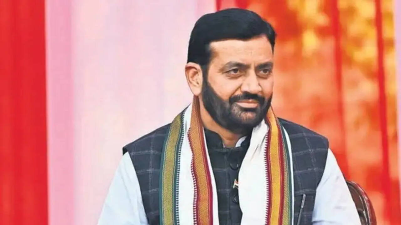 &nbsp;हरियाणा में गड्डा मुक्त अभियान तेज: 12 अफसरों पर कार्रवाई, ठेकेदारों को सख्त चेतावनी