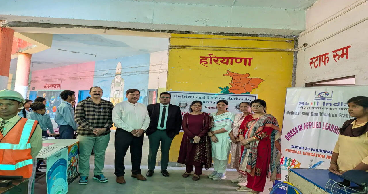 फरीदाबाद के 11 विद्यालयों में विद्यार्थियों को बाल अधिकारों एवं बाल संरक्षण के प्रति किया गया जागरूक