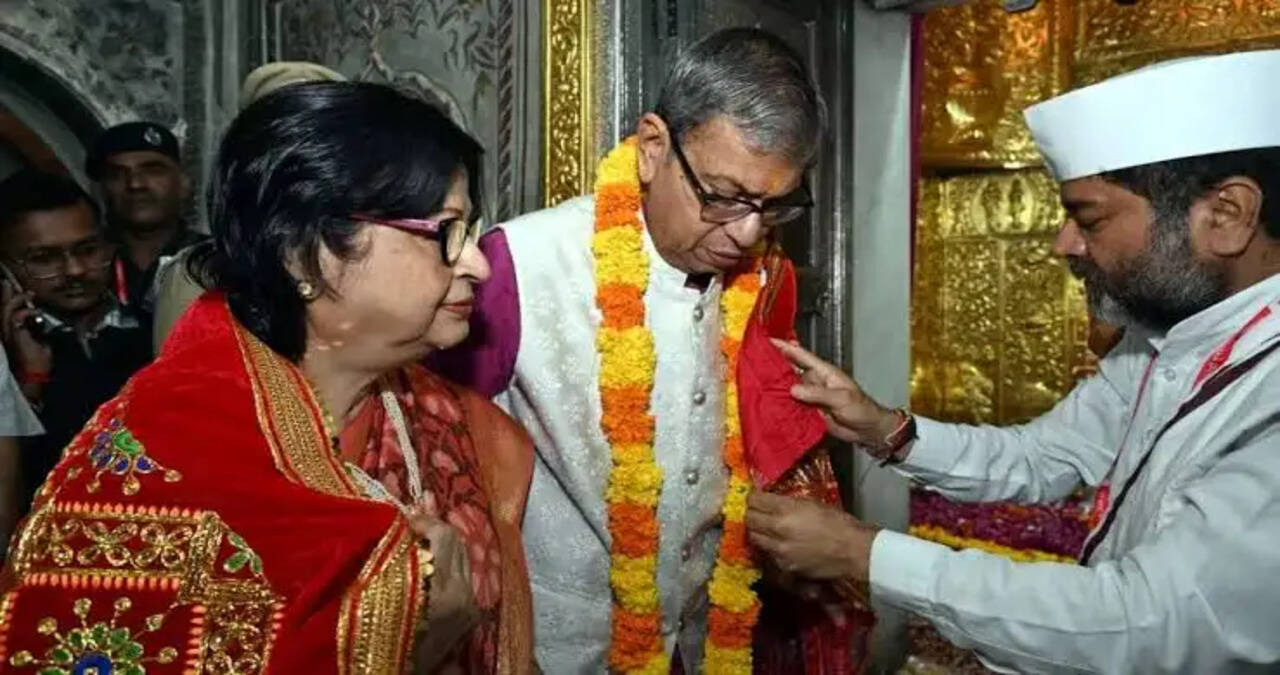 &nbsp;हरियाणा के राज्यपाल प्रो. असीम कुमार घोष ने माता मनसा देवी मंदिर में की पूजा-अर्चना