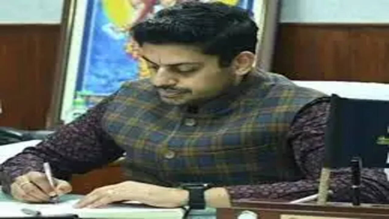 &nbsp;मातृशक्ति उद्यमिता योजना के अंतर्गत महिलाओं को स्वावलम्बी बनाने के लिए दिया जा रहा है पांच लाख रुपए तक का ऋण: एडीसी