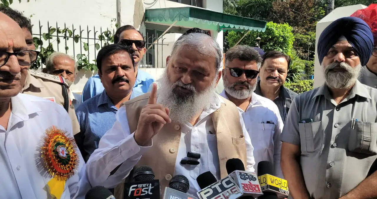 I am against the privatization of electricity. The department opposed it firmly before the regulator, and we will go to the very end against it": Energy Minister Anil Vij