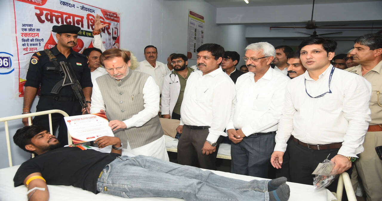 &nbsp;गौड़ ब्राह्मण शिक्षण संस्थान में धूमधाम से मनाया कैबिनेट मंत्री डॉ. अरविंद शर्मा का जन्मदिन